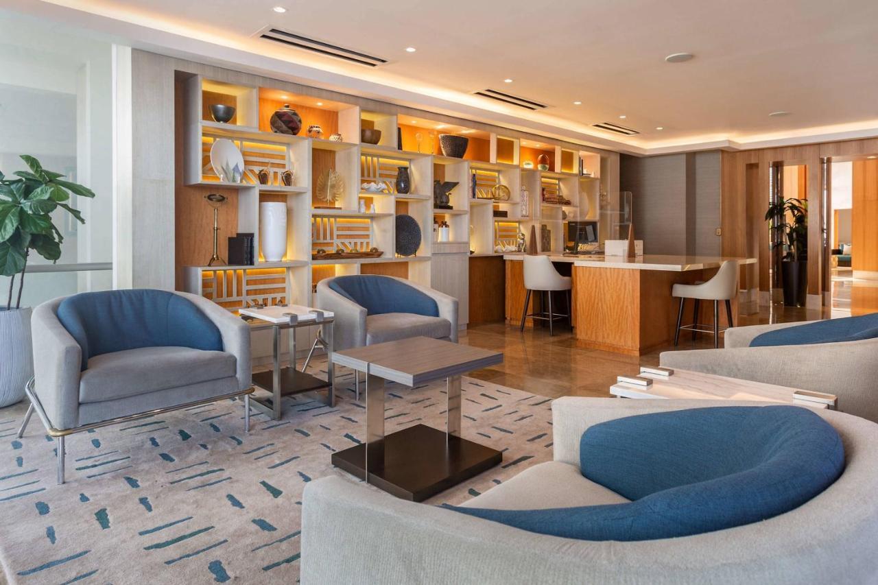 Jw Marriott Panama Hotel Exterior photo The lounge at the airport