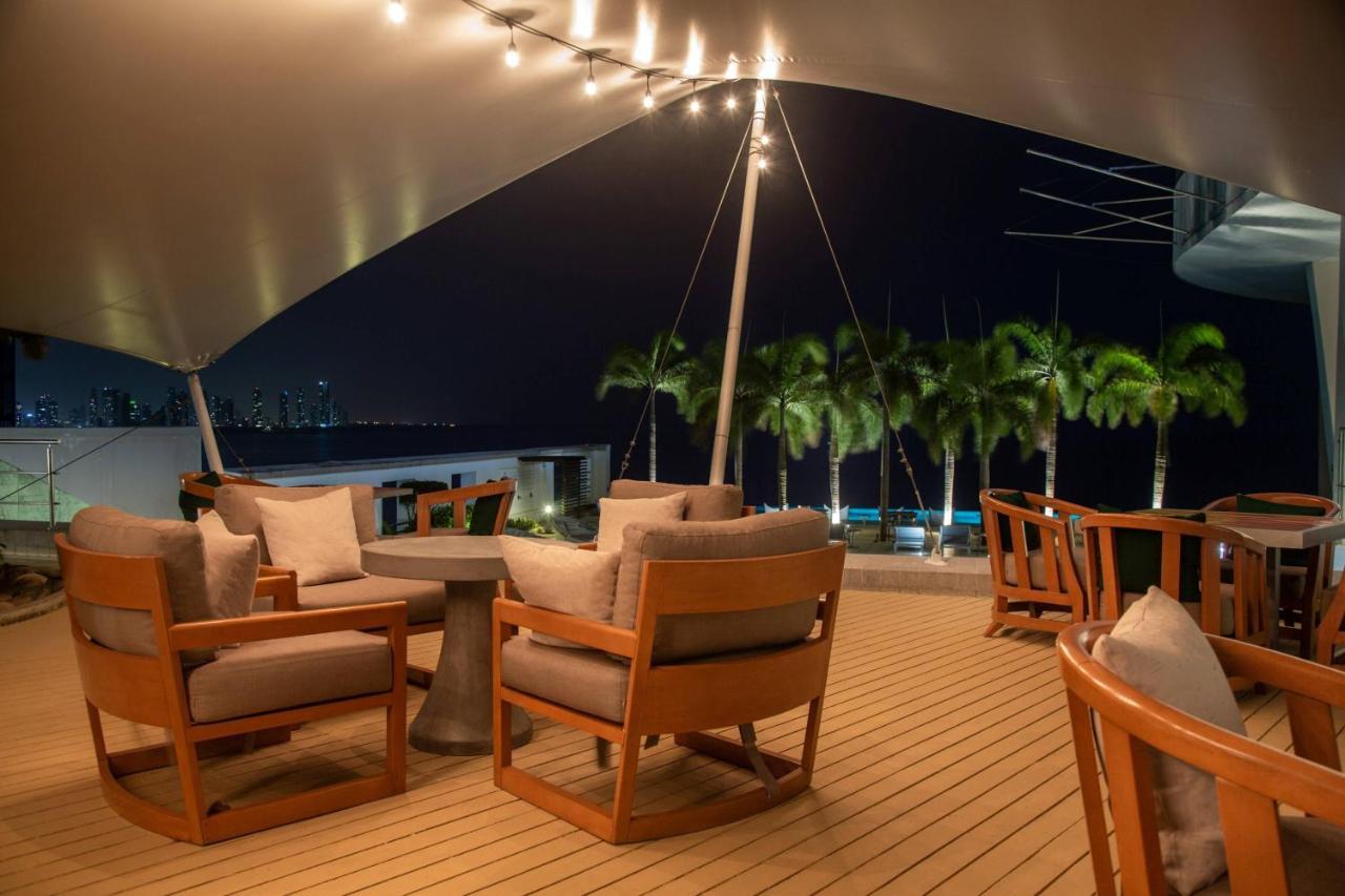 Jw Marriott Panama Hotel Exterior photo The deck of the Regent Seven Seas Mariner