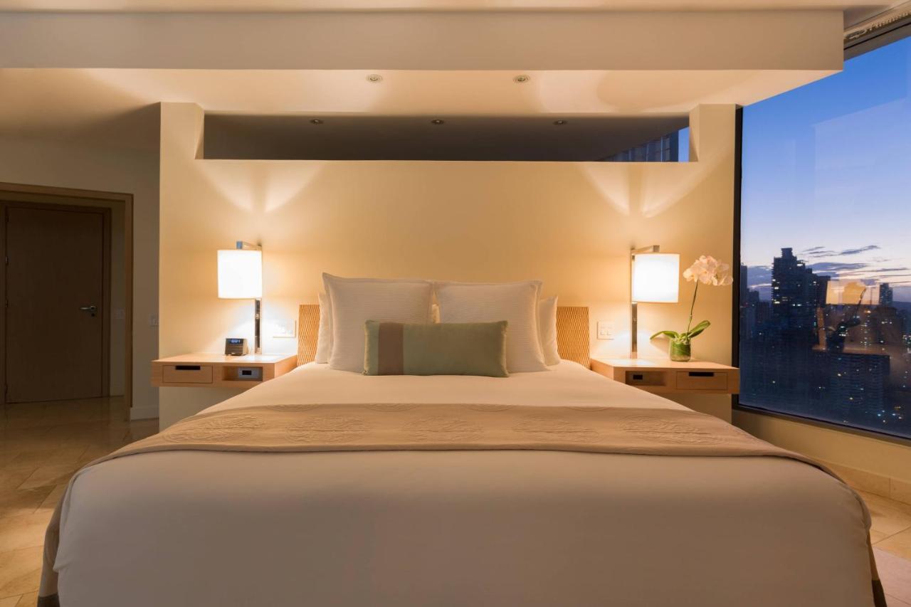 Jw Marriott Panama Hotel Exterior photo A bedroom at the Mandarin Oriental, New York
