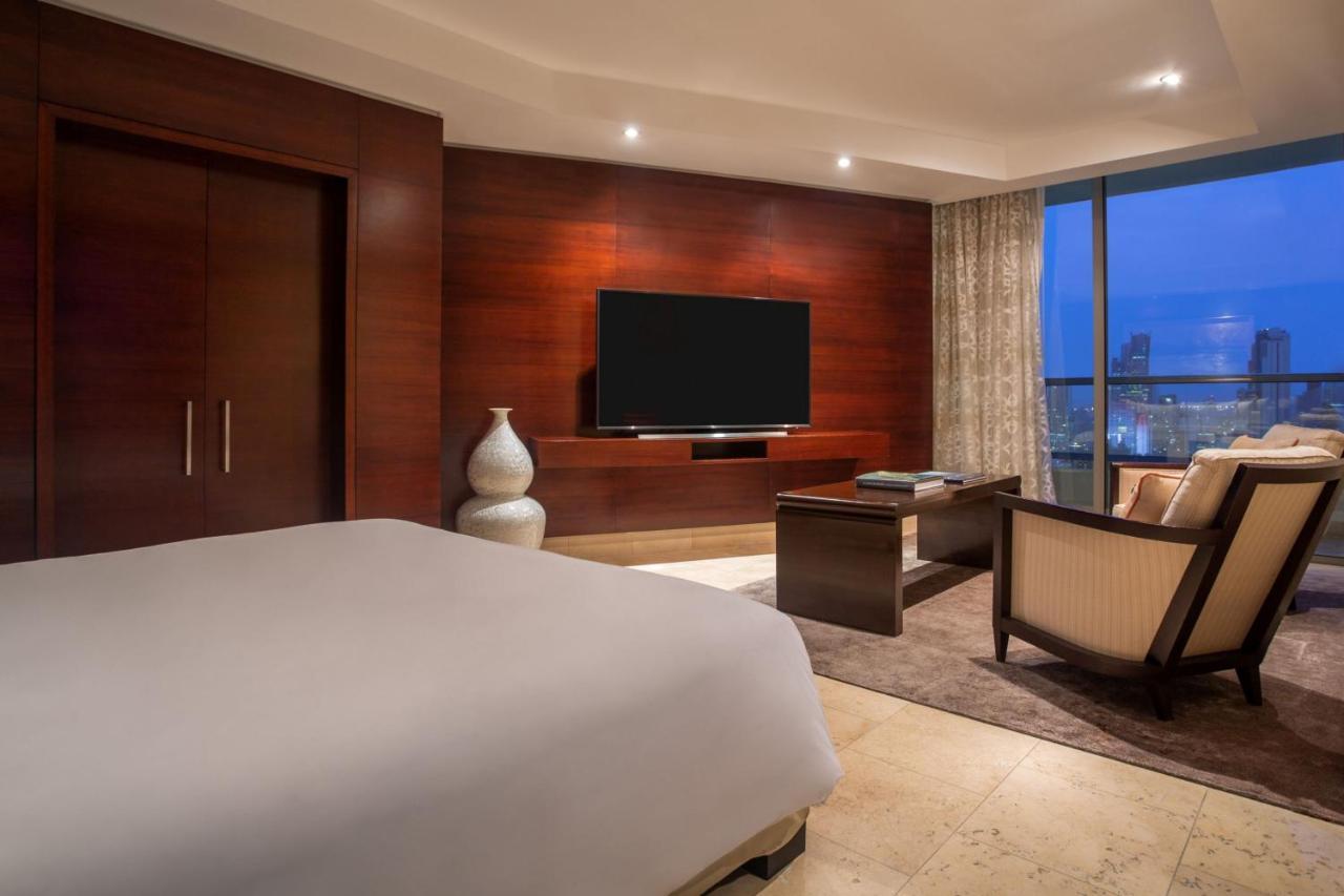 Jw Marriott Panama Hotel Exterior photo A bedroom at the hotel