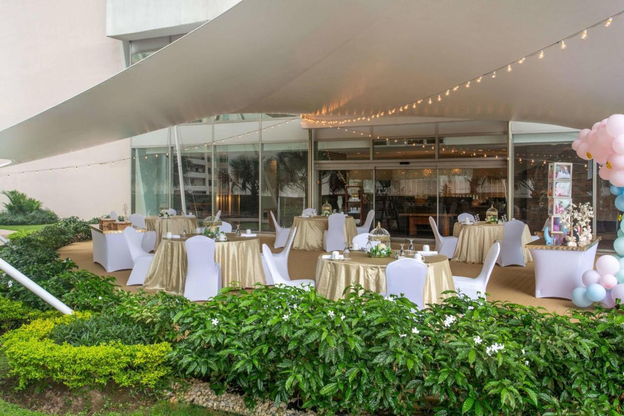 Jw Marriott Panama Hotel Exterior photo The outdoor terrace of the restaurant