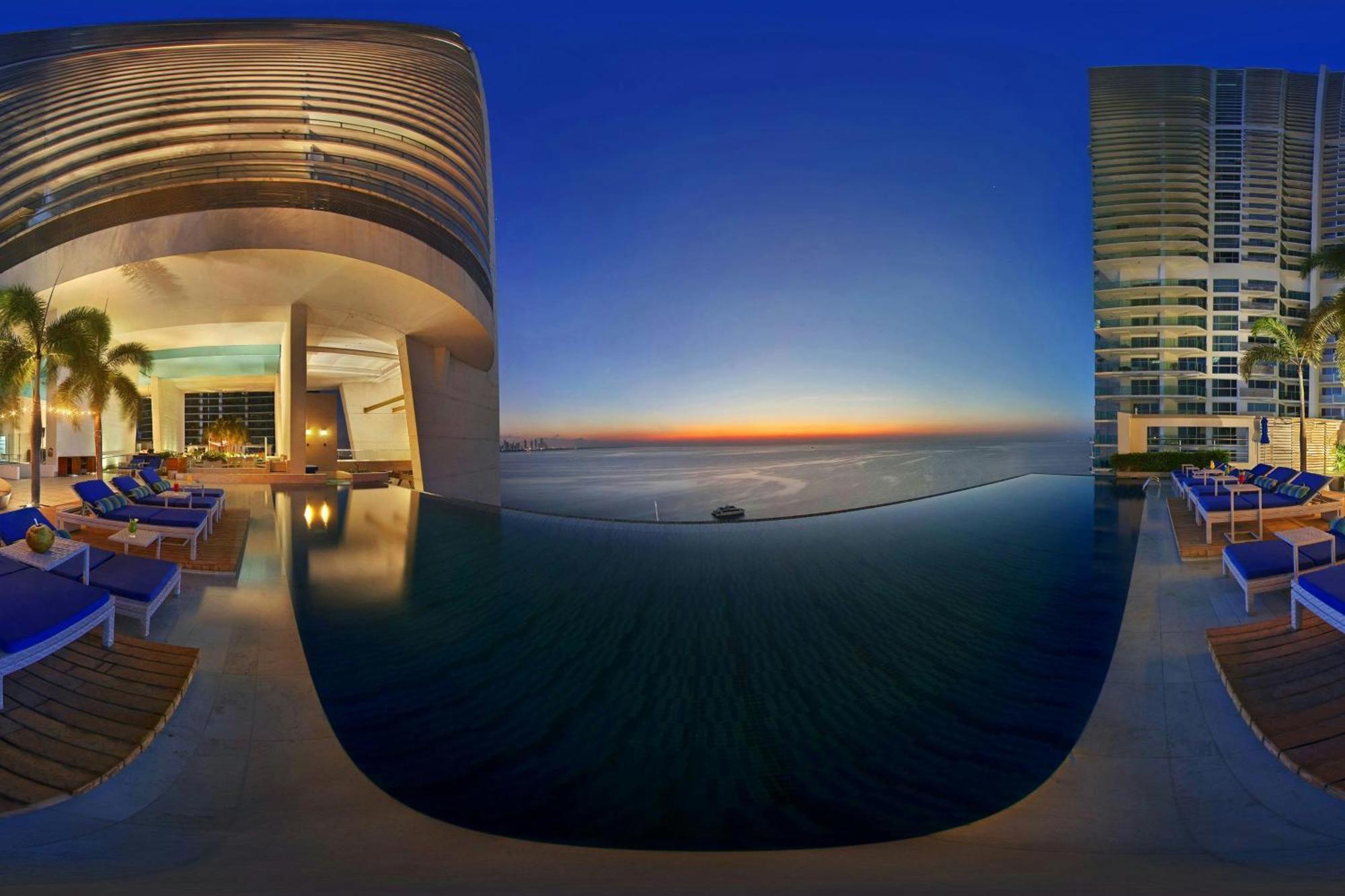 Jw Marriott Panama Hotel Exterior photo Infinity pool at the W San Francisco