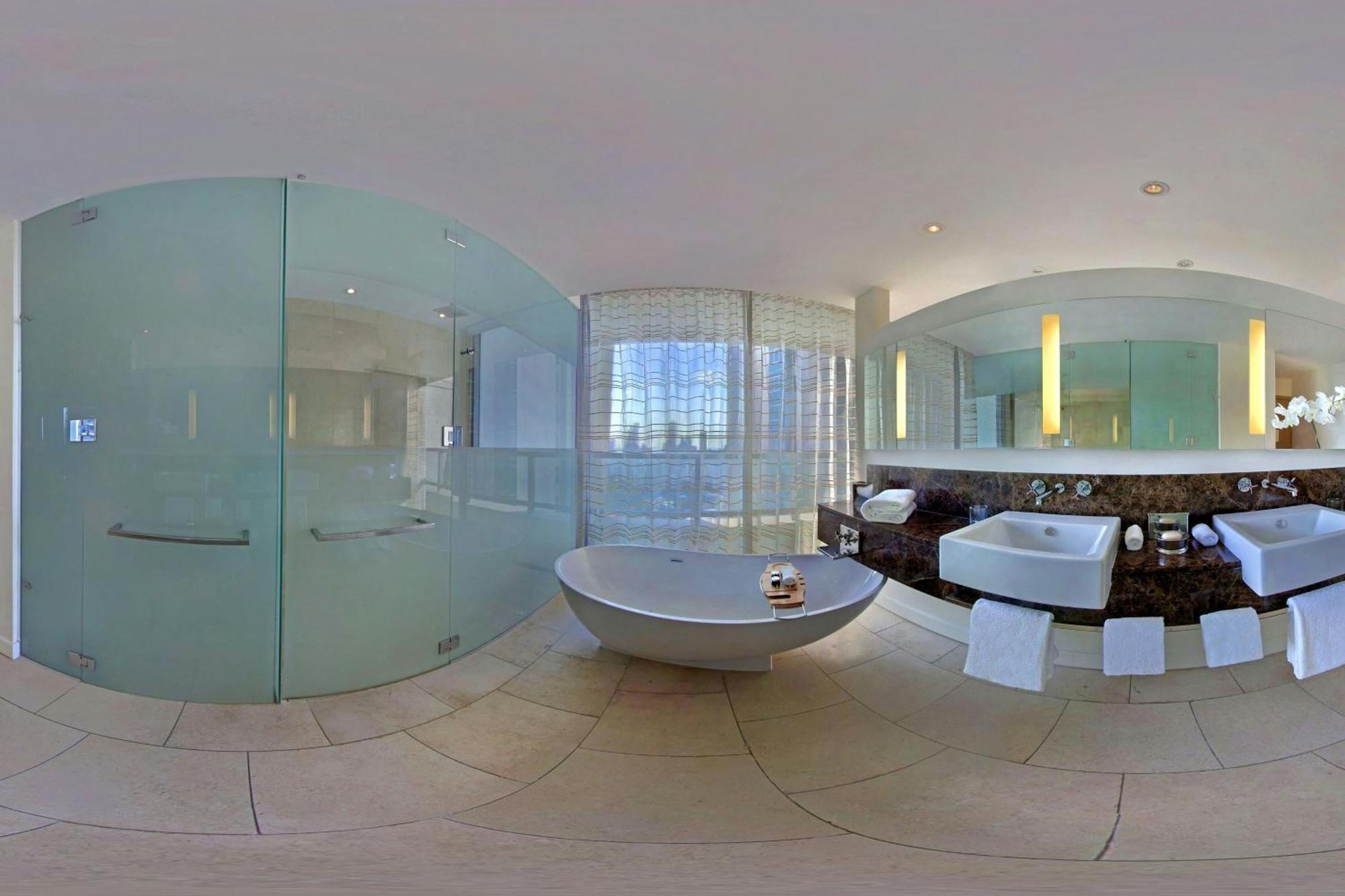 Jw Marriott Panama Hotel Exterior photo A bathroom in a hotel