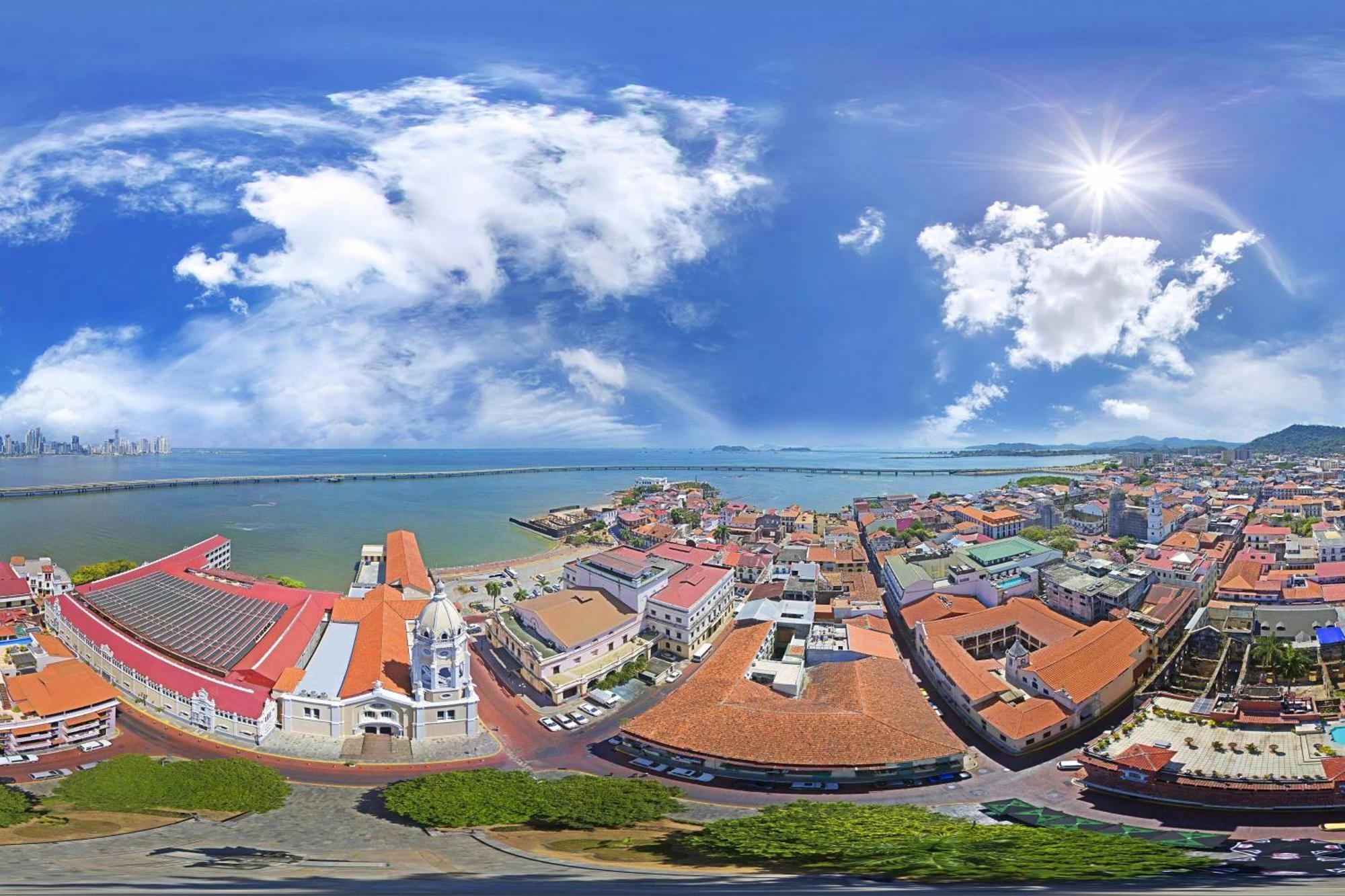 Jw Marriott Panama Hotel Exterior photo Aerial view of the town